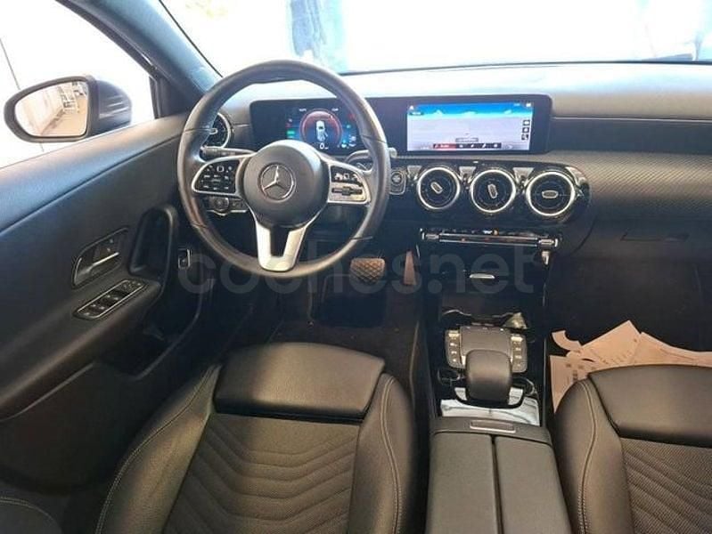 Usado Mercedes A250 218 CV (160 kW) 2021 Gris / plata Berlina