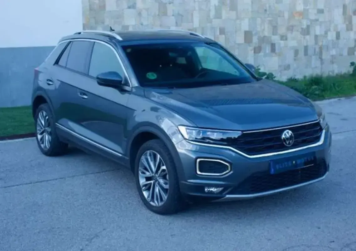 Usado VW T-Roc Advance 150 CV (110 kW) 2022 Gris SUV