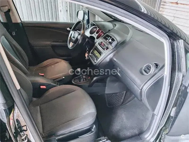 Usado Seat Altea XL I-Tech 105 CV (77 kW) 2015 Negro Monovolumen