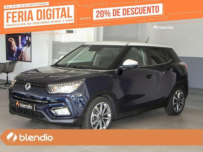 Azul Usado 2018 Ssangyong Tivoli Limited SUV | 12.355 € (Un poco caro) - Imagen 1/4