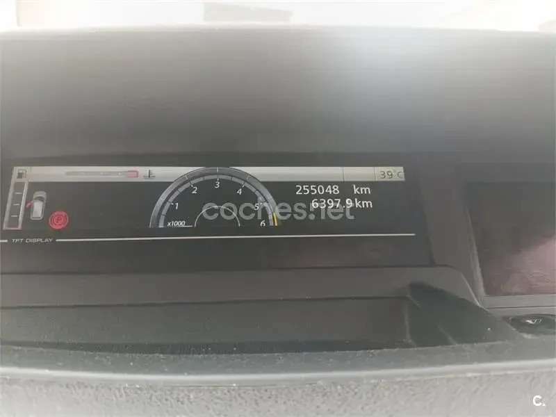 Usado Renault Grand Scénic II Dynamique 130 CV (95 kW) 2009 Granate Monovolumen