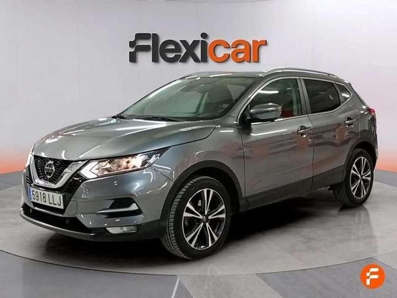 Usado Nissan Qashqai Acenta 140 CV (102 kW) 2020 Gris SUV