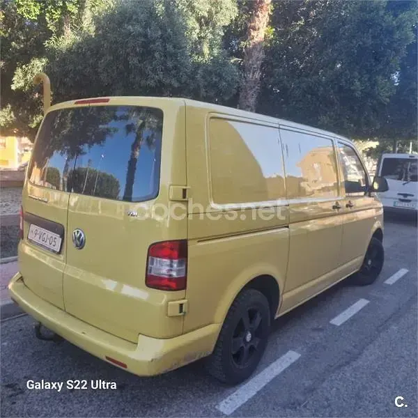 Usado VW T5 102 CV (75 kW) 2010 Amarillo Van