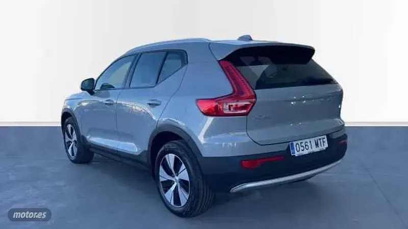 Usado Volvo XC40 Core 2024 Gris SUV