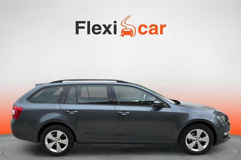 Usado Skoda Octavia Ambition 150 CV (110 kW) 2019 Gris Berlina