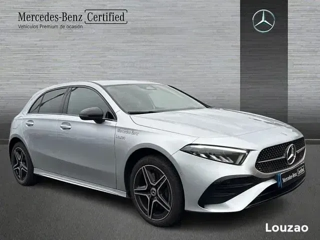 Usado Mercedes A250 218 CV (160 kW) 2025 Plata hightech