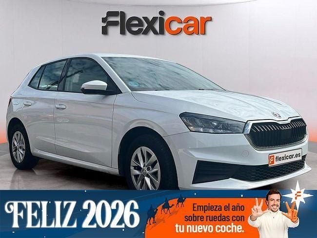 Blanco Usado 2022 Skoda Fabia Ambition Utilitario | 12.490 € (Precio justo) - Imagen 1/4