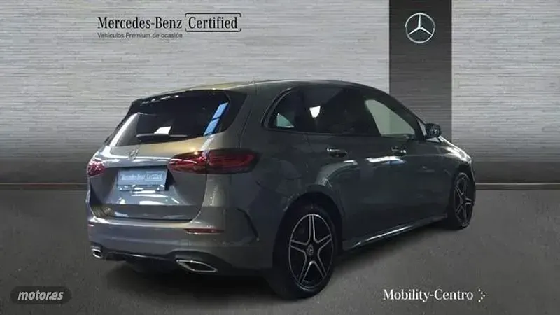 Usado Mercedes B250 217 CV (159 kW) 2023 Gris Utilitario
