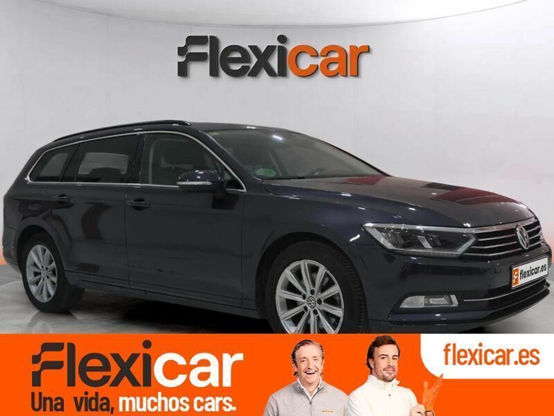 Gris Usado 2016 VW Passat Advance Familiar | 13.990 € (Precio justo) - Imagen 1/4