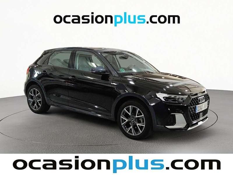 Usado Audi A1 110 CV (80 kW) 2023 Negro SUV