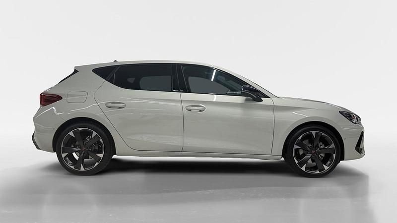 Usado Cupra Leon 150 CV (110 kW) 2025 Berlina