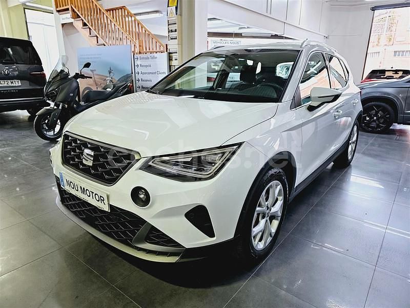 Blanco Usado 2024 Seat Arona FR SUV | 22.400 € (Un poco caro) - Imagen 1/4