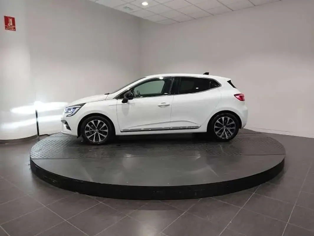 Usado Renault Clio V Techno 140 CV (102 kW) 2023 Blanco Utilitario