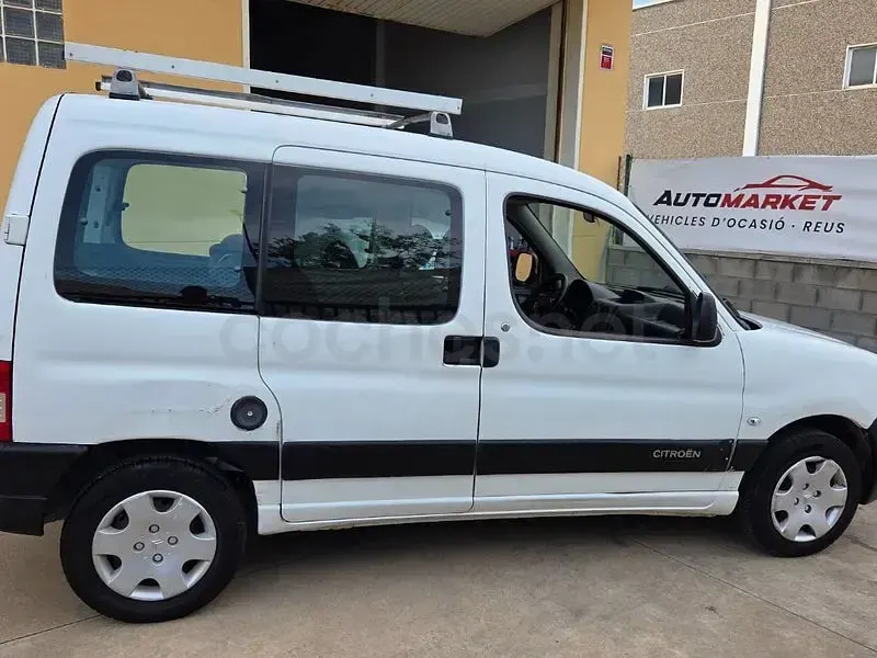 Usado Citroën Berlingo 75 CV (55 kW) 2010 Blanco Monovolumen