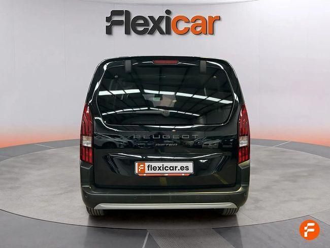 Usado Peugeot Rifter GT 130 CV (95 kW) 2025 Negro Monovolumen