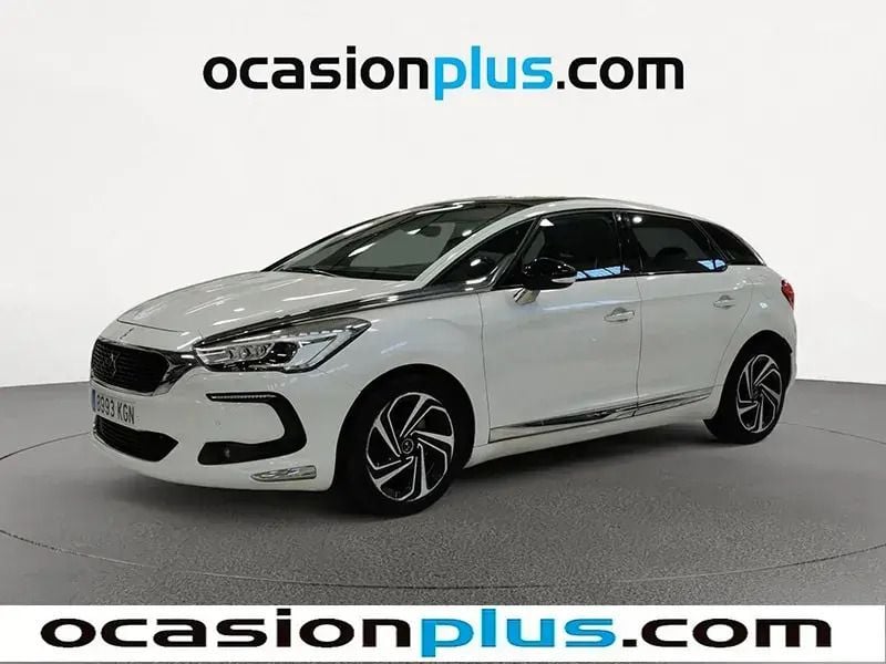 Blanco Usado 2018 DS Automobiles DS5 Style Utilitario | 13.910 € (Precio justo) - Imagen 1/4