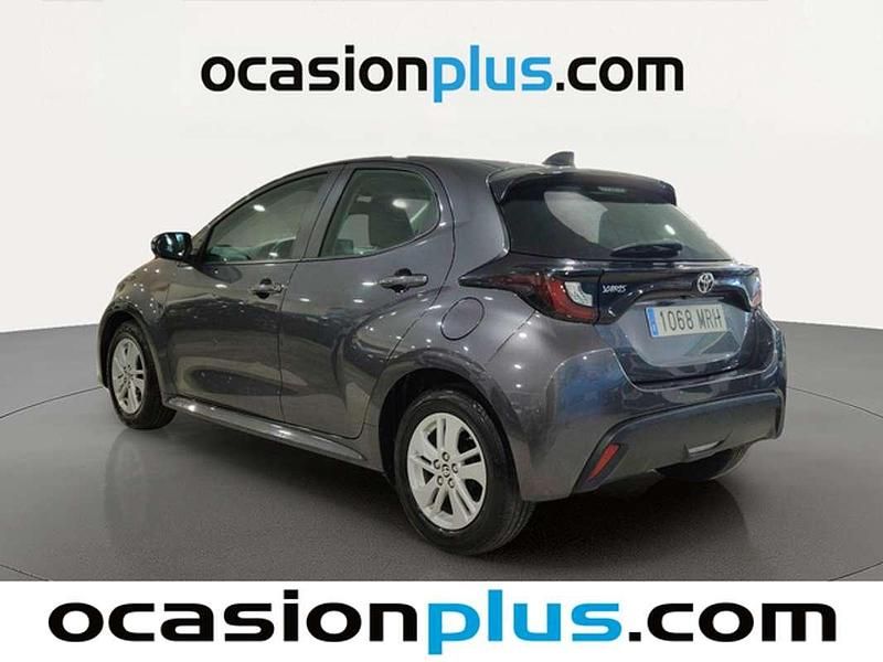 Usado Toyota Yaris Edition 125 CV (91 kW) 2024 Gris Utilitario