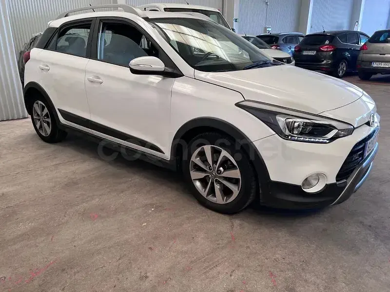 Usado Hyundai i20 Active 90 CV (66 kW) 2017 Blanco Berlina