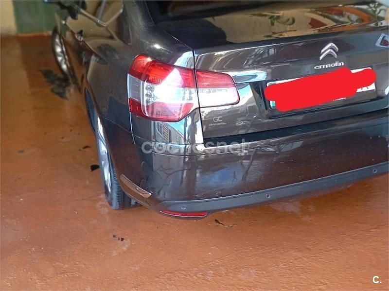 Usado Citroën C5 140 CV (102 kW) 2013 Negro Berlina