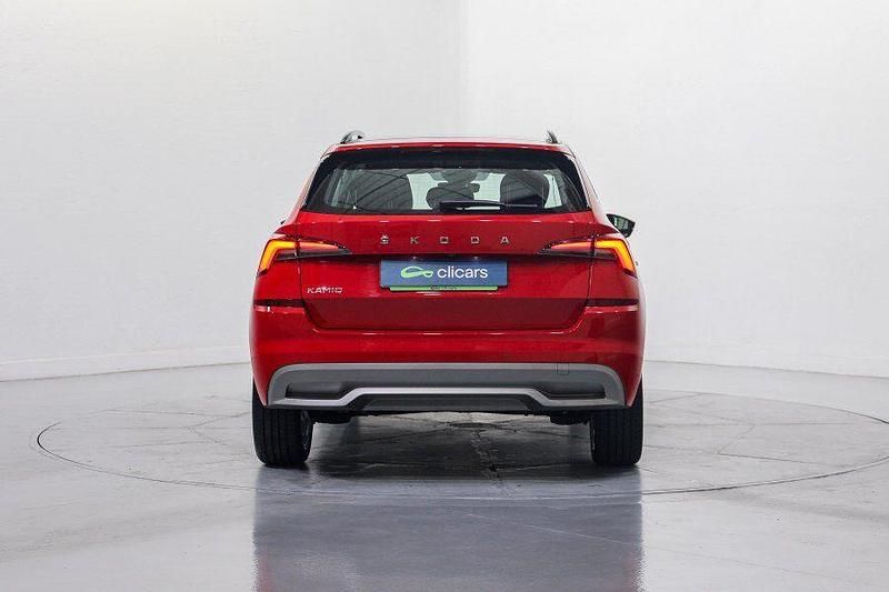 Usado Skoda Kamiq Ambition 150 CV (110 kW) 2020 Rojo SUV