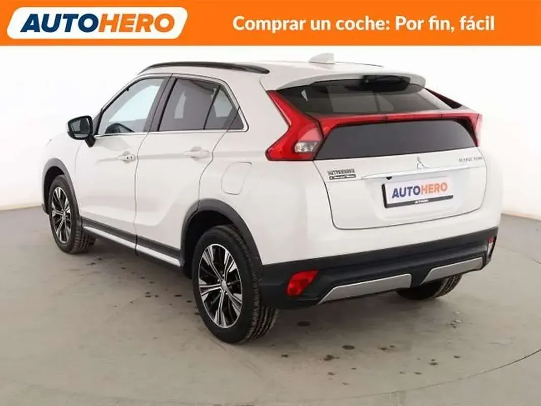 Usado Mitsubishi Eclipse Cross Spirit 163 CV (119 kW) 2019 Blanco SUV
