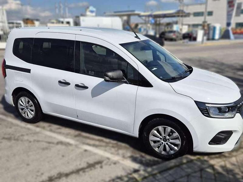 Usado Renault Kangoo 95 CV (69 kW) 2024 Blanco Monovolumen