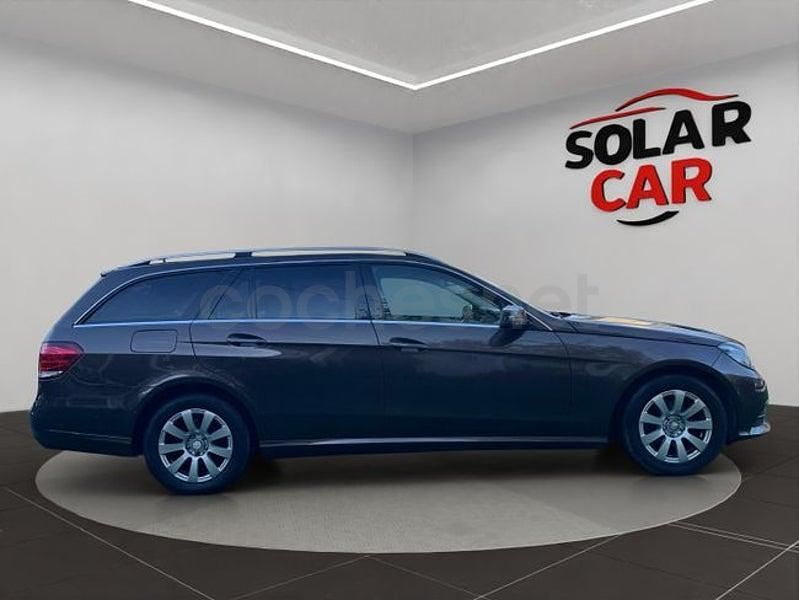 Usado Mercedes E200 136 CV (100 kW) 2013 Marrón Familiar