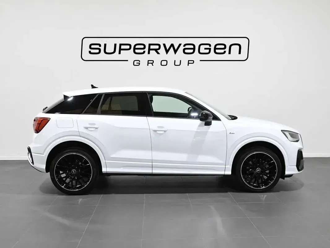 Usado Audi Q2 150 CV (110 kW) 2022 Blanco SUV