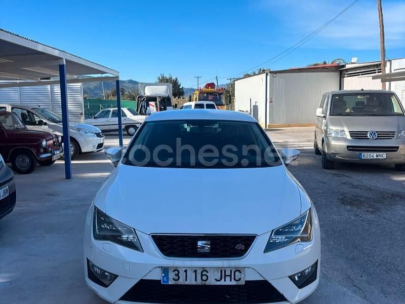 Usado Seat Leon FR 125 CV (91 kW) 2015 Blanco Berlina