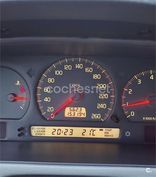 Usado Volvo C70 240 CV (176 kW) 1998 Naranja Coupe