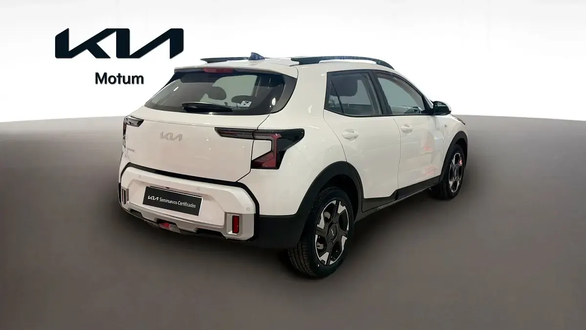 Nuevo Kia Stonic 100 CV (73 kW) 2026 Clear white SUV