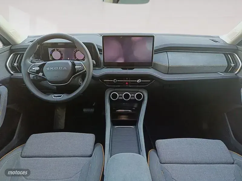 Usado Skoda Kodiaq 204 CV (150 kW) 2025 Gris / plateado SUV
