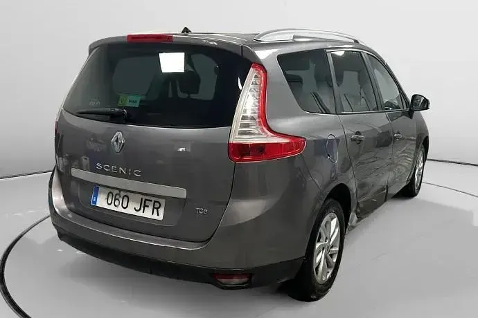 Usado Renault Scénic III 116 CV (85 kW) 2015 Gris Monovolumen