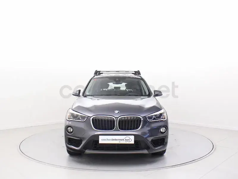 Usado BMW X1 140 CV (102 kW) 2019 Gris / plata SUV