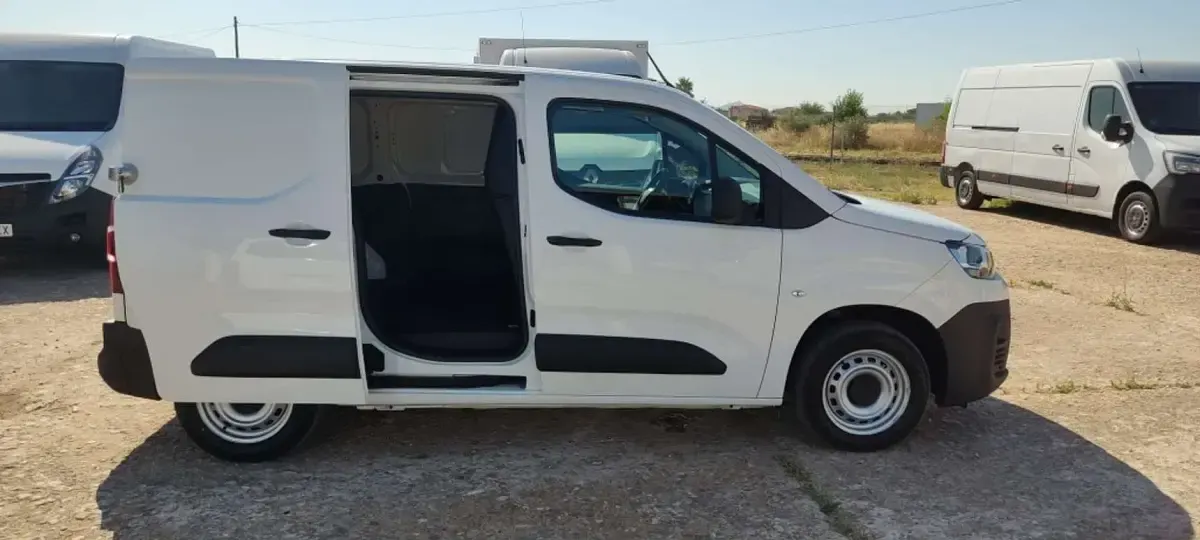 Usado Citroën Berlingo 102 CV (75 kW) 2020 Blanco Monovolumen