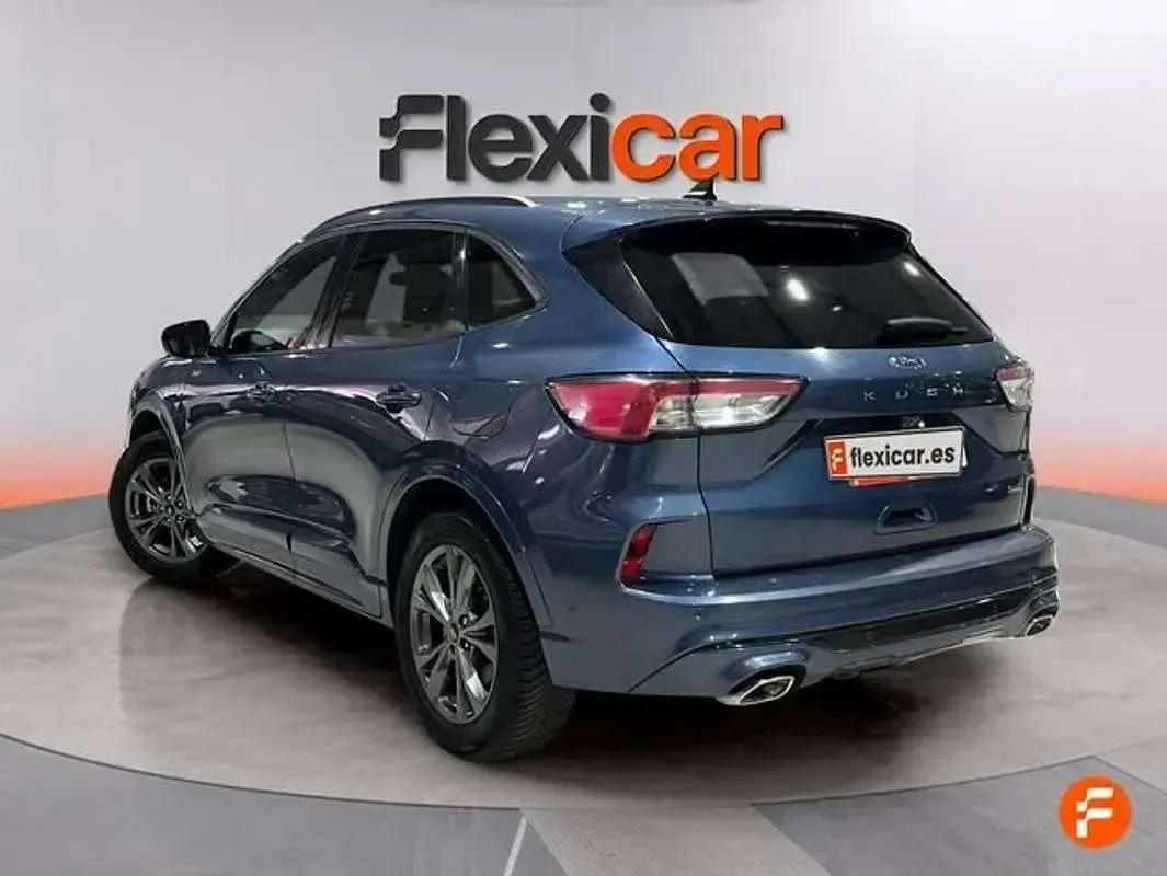 Usado Ford Kuga Titanium 226 CV (166 kW) 2021 Azul SUV