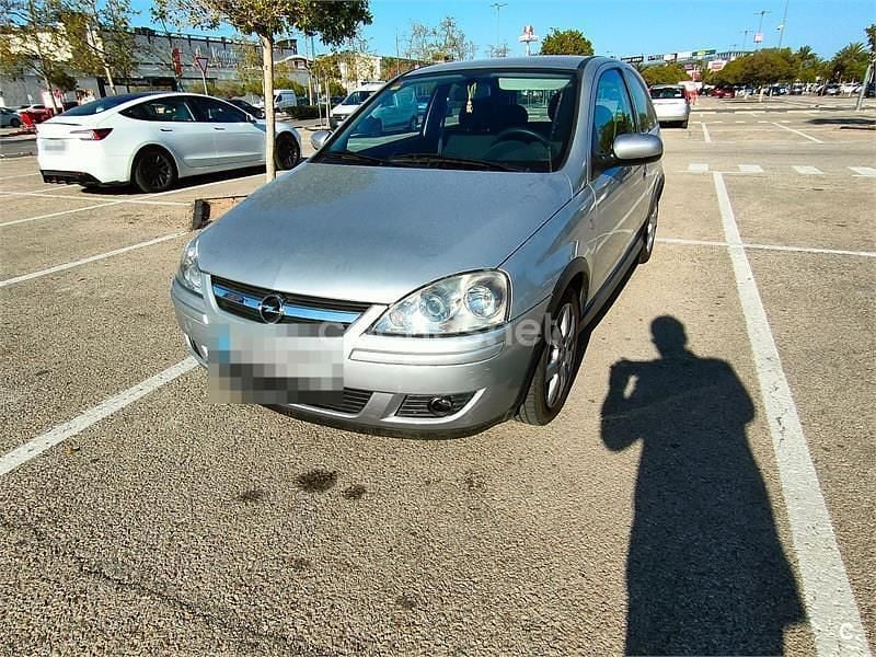 Usado Opel Corsa Enjoy 80 CV (58 kW) 2006 Gris / plata Utilitario