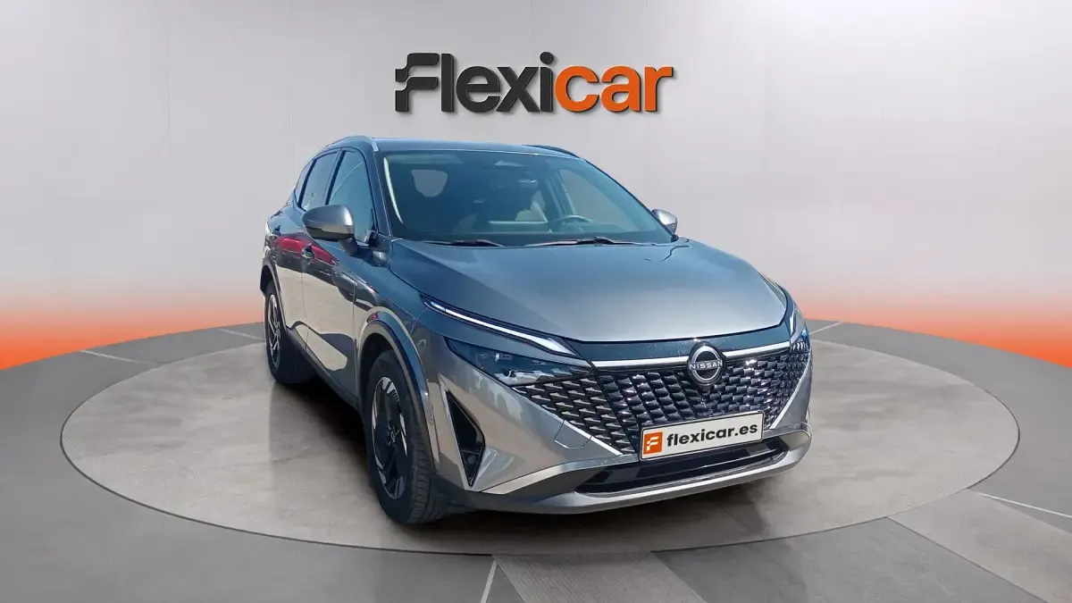 Usado Nissan Qashqai N-Connecta 140 CV (102 kW) 2025 Gris SUV