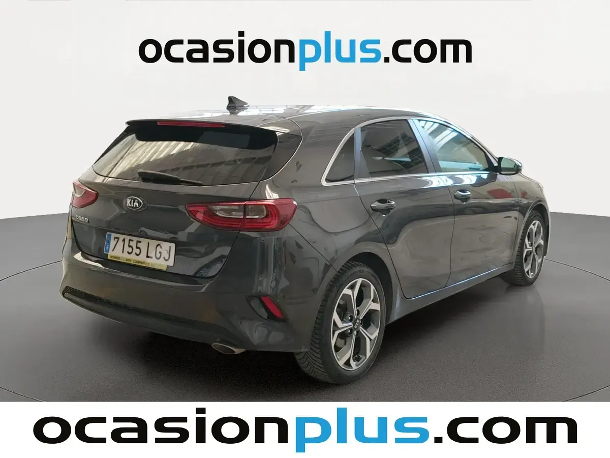 Usado Kia Ceed 101 CV (74 kW) 2020 Gris Utilitario