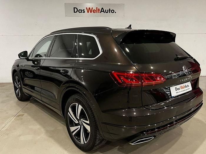 Marrón Usado 2023 VW Touareg Atmosphere SUV | 57.900 € (Precio justo) - Imagen 1/4