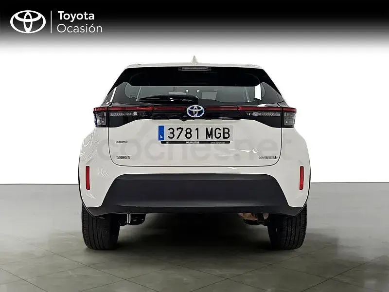 Usado Toyota Yaris Cross Active 116 CV (85 kW) 2023 Blanco SUV