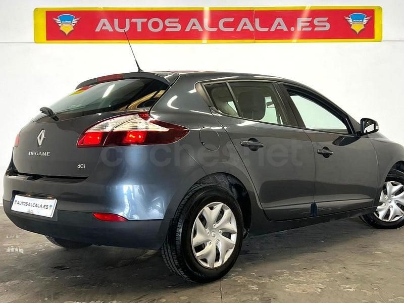 Usado Renault Mégane Intens 95 CV (69 kW) 2015 Azul Berlina