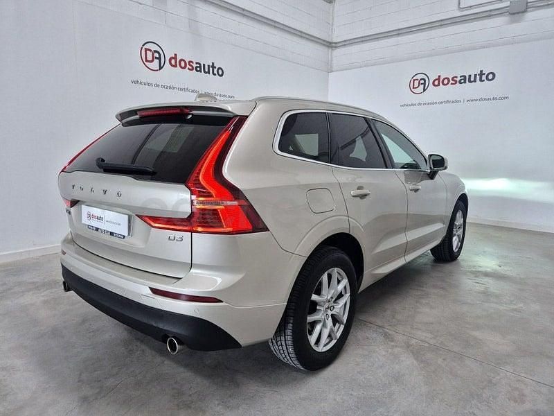 Usado Volvo XC60 Business Edition 150 CV (110 kW) 2019 Gris / plata SUV