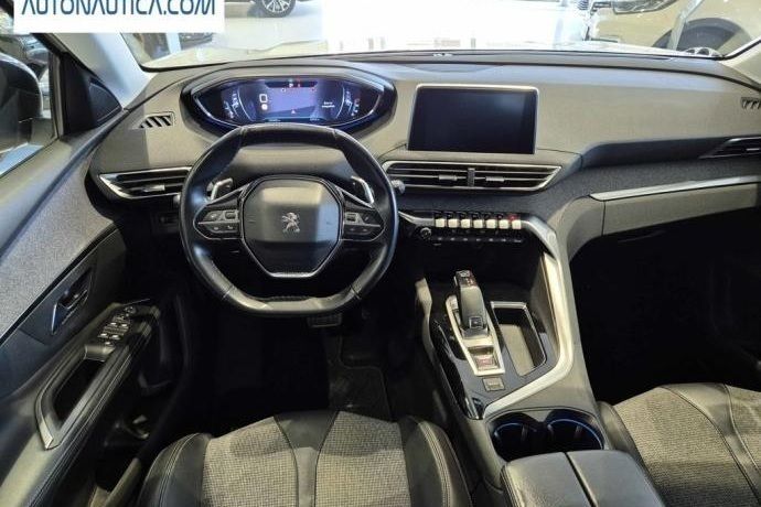 Usado Peugeot 5008 Allure 130 CV (95 kW) 2019 Monovolumen