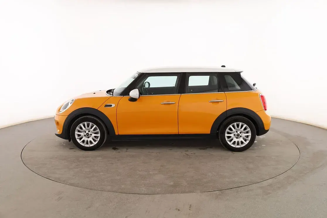 Usado Mini Cooper 135 CV (99 kW) 2015 Naranja Utilitario