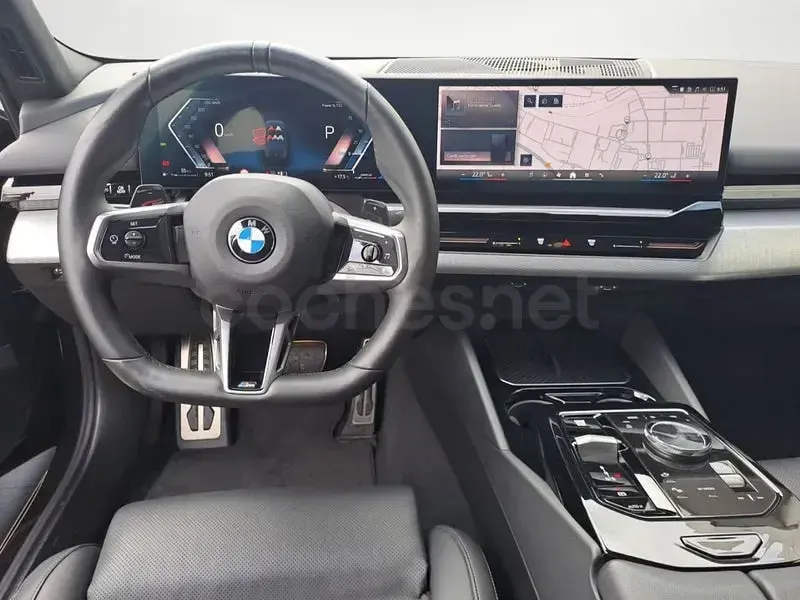 Usado BMW 520 Comfort Edition 208 CV (152 kW) 2025 Gris / plata Berlina