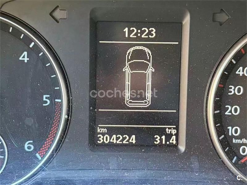 Usado VW Sharan Advance 170 CV (125 kW) 2010 Gris / plata Monovolumen