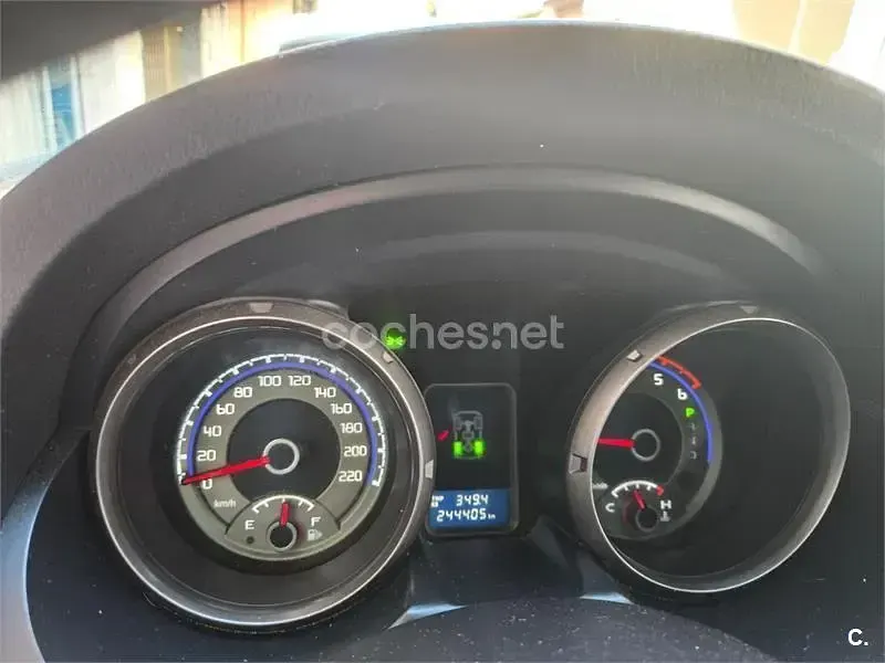 Usado Mitsubishi Montero Motion 200 CV (147 kW) 2010 Gris / plata SUV
