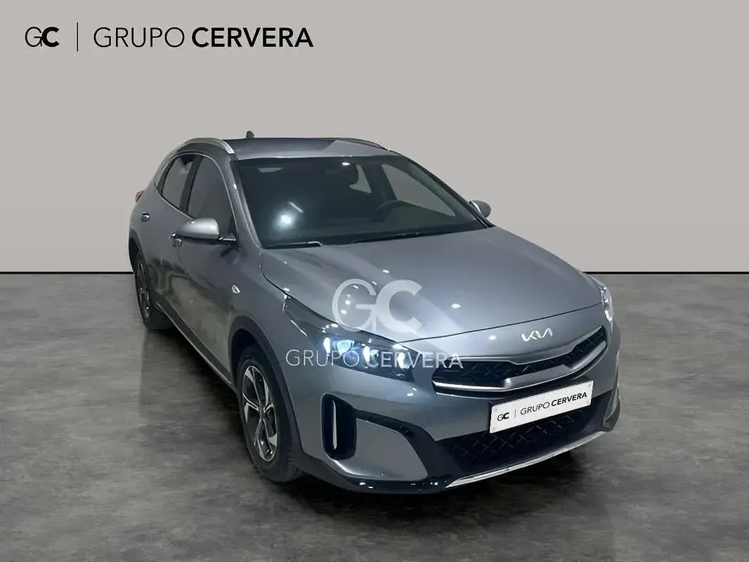 Nuevo Kia XCeed 116 CV (85 kW) 2026 Gris SUV
