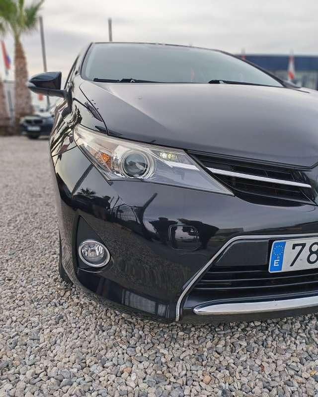 Negro Usado 2013 Toyota Auris Live Utilitario | 10.900 € (Precio justo) - Imagen 1/4